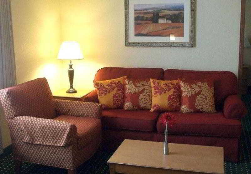فندق تاونيبليس سويتس أنهايم ميينغيت نيير أنجيل ستاديوم الغرفة الصورة